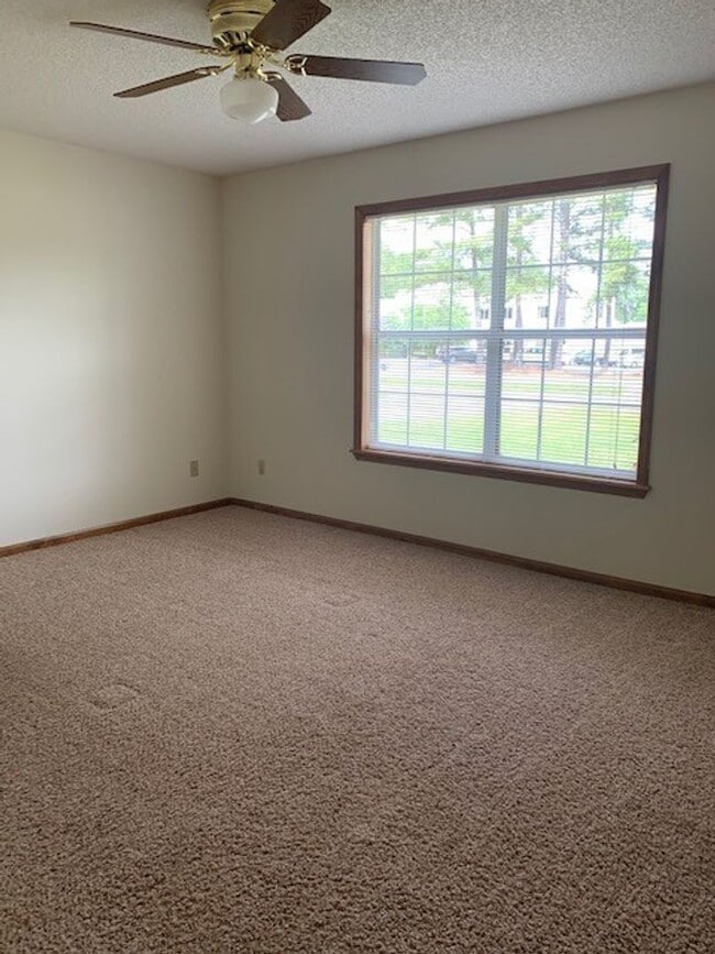 Building Photo - 2306 Pineview Drive*