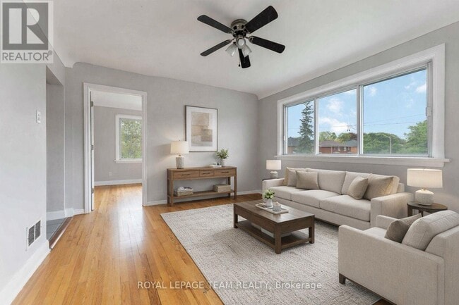 Building Photo - 1086 Apolydor Ave
