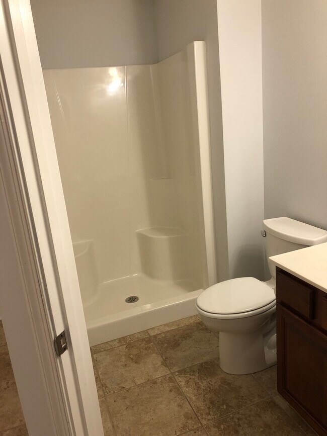 Foto del edificio - 68 Baltusrol Dr