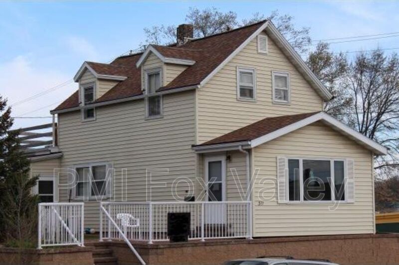 311 Main Ave, Kaukauna, WI 54130 House for Rent in Kaukauna, WI