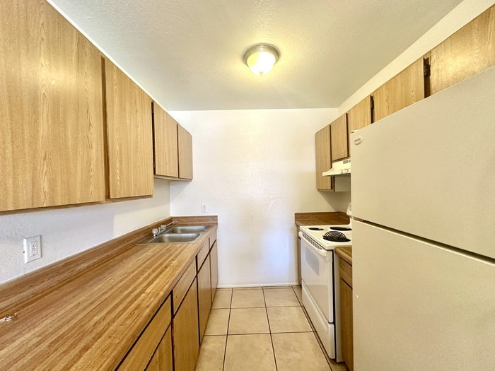 Primary Photo - 2 Bedroom with Private Backyard! Off Stree...