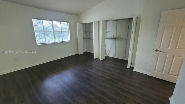Foto del edificio - 8353 SW 26 th St