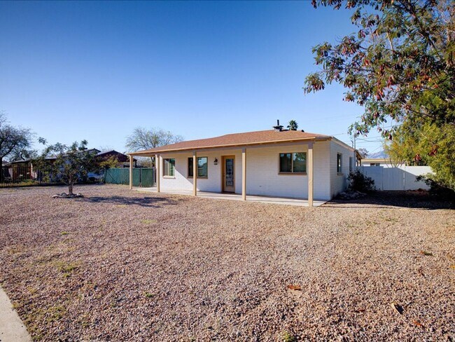 Foto del edificio - Modern Living with Private Mother-in-Law Suite!