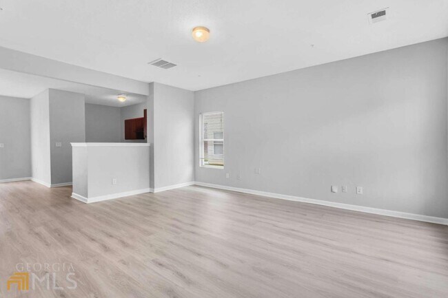 Foto del edificio - 2843 Laurel Ridge Cir