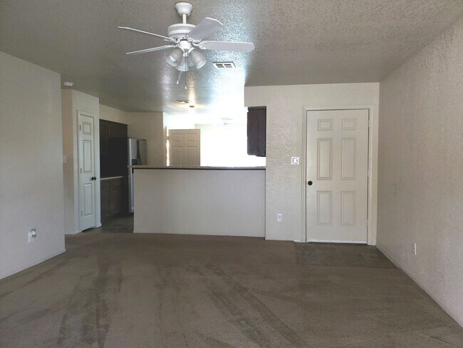 Foto del edificio - 3 bedroom/2 bath home for Rent