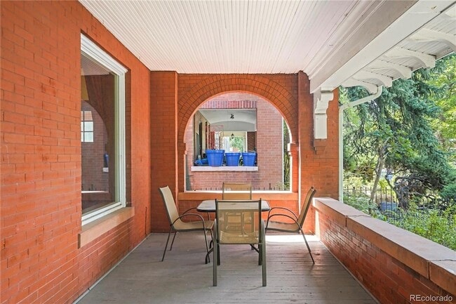 Foto del edificio - 840 Emerson St