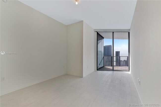 Building Photo - 1000 Brickell Plaza