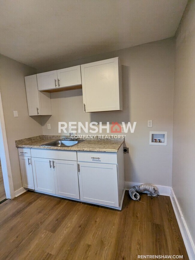 Foto del edificio - Half Off First Full Month of Rent With App...