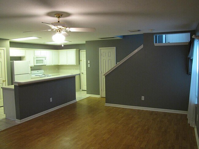 Building Photo - 238 S Walden Elms Cir