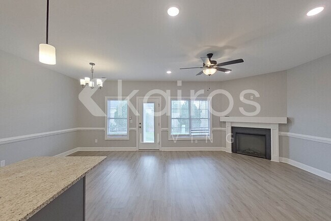 Building Photo - 3709 Oak Leaf Wy