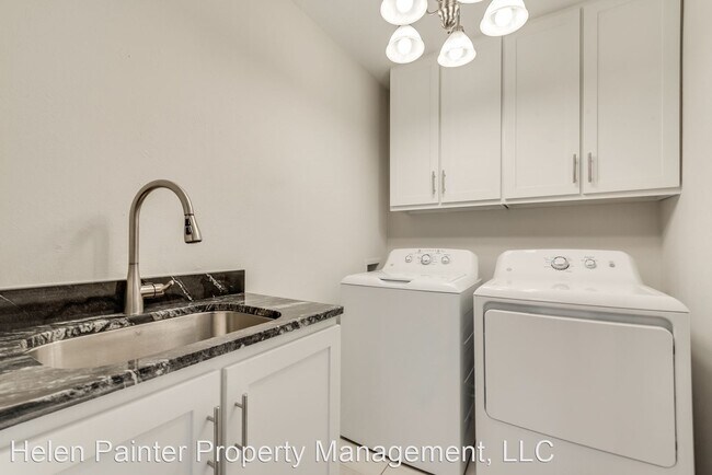 Foto del edificio - 3 br, 2.5 bath House - 3106 Overton Park Dr W