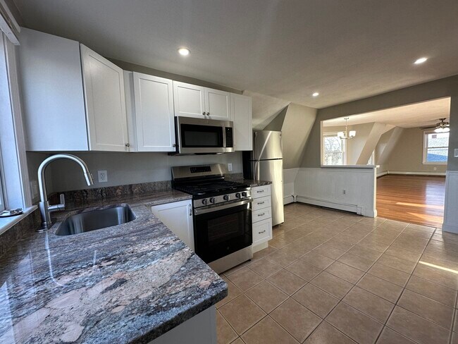 Foto del edificio - 76 Fremont St