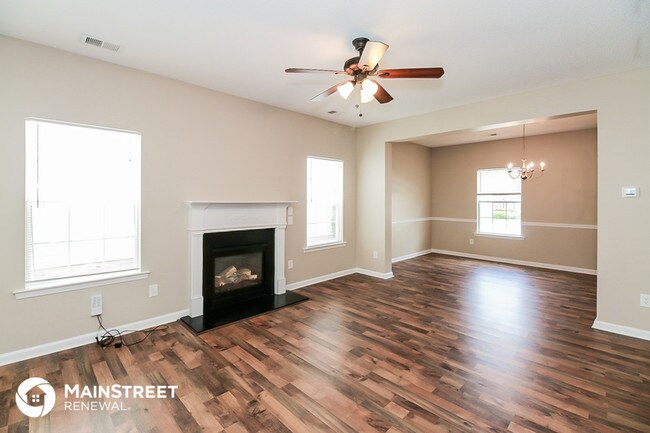 Building Photo - 3302 Tiara Cir