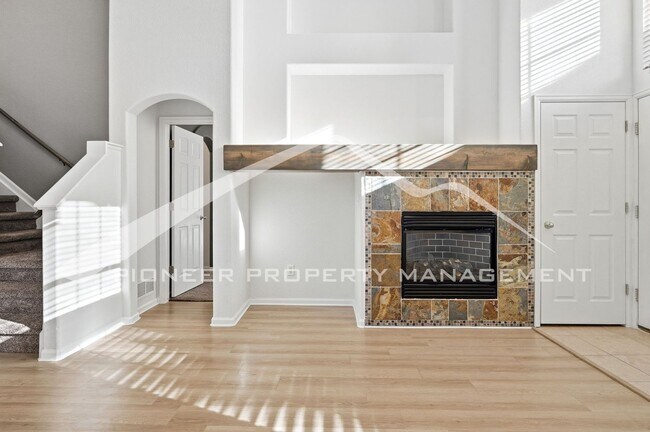 Building Photo - Spacious Home with Washer/Dryer and 2 Car Garage