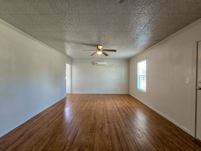 Foto del edificio - Cute 2 bedroom & 1 bath Home in Shawnee!