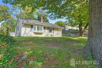 Building Photo - 67 Woodland Ave