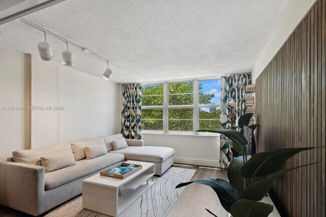 Foto del edificio - 1020 Meridian Ave