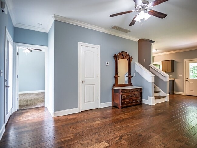 Photo - 4BR/4.5BA For Rent Townhome