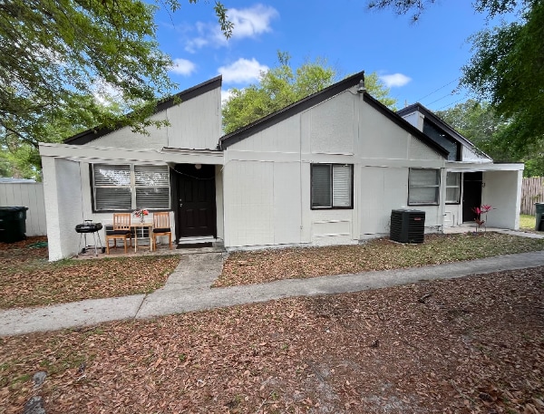 Building Photo - 8230 San Jose Manor Dr E