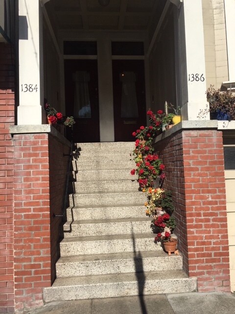 Building Photo - 1386 8th Ave