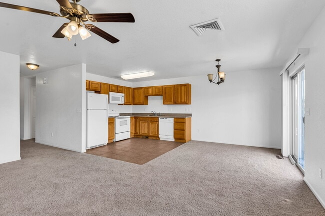 Building Photo - 2404 Celtic Ct