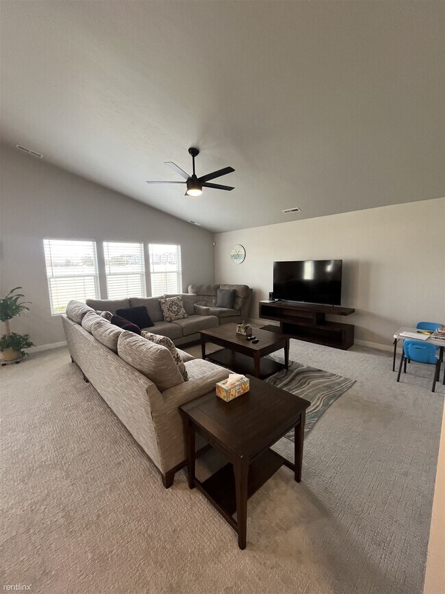 Foto del edificio - 4 br, 2 bath House - 3900 North Chelmsford...