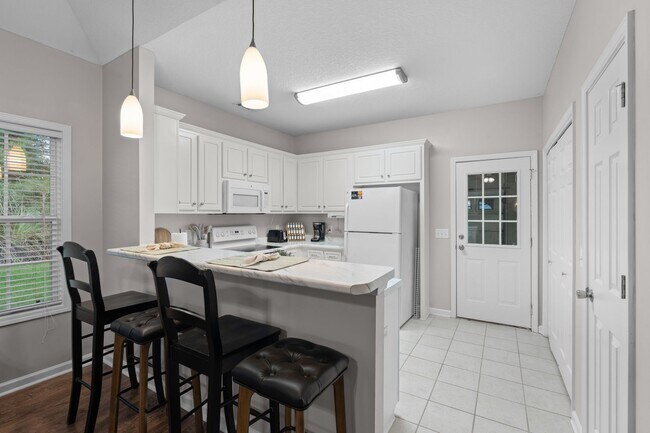 Foto del edificio - 1125A Southbend Drive