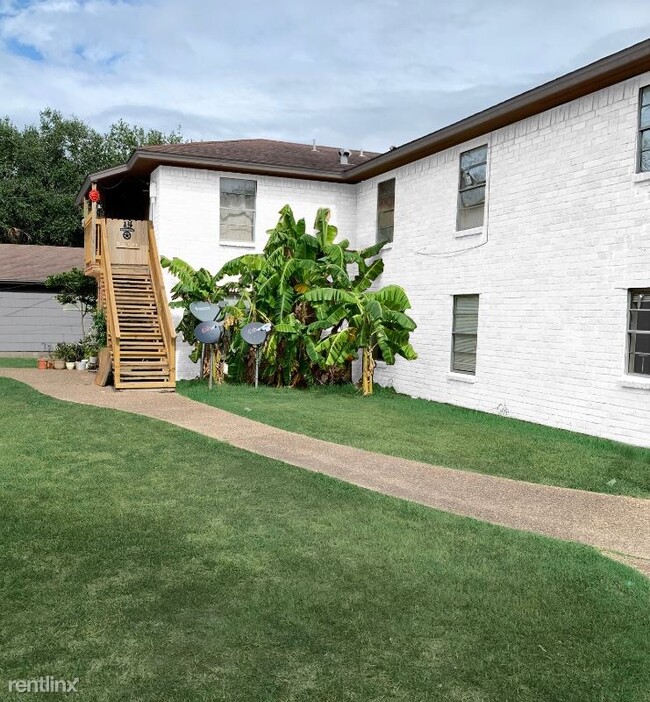 Building Photo - 2 br, 2 bath Apartment - 1101 Gregory St