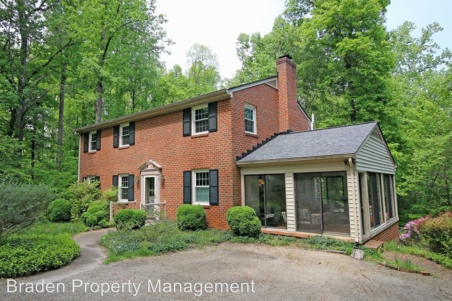 Foto del edificio - 4 br, 3 bath House - 1613 King Mountain Road