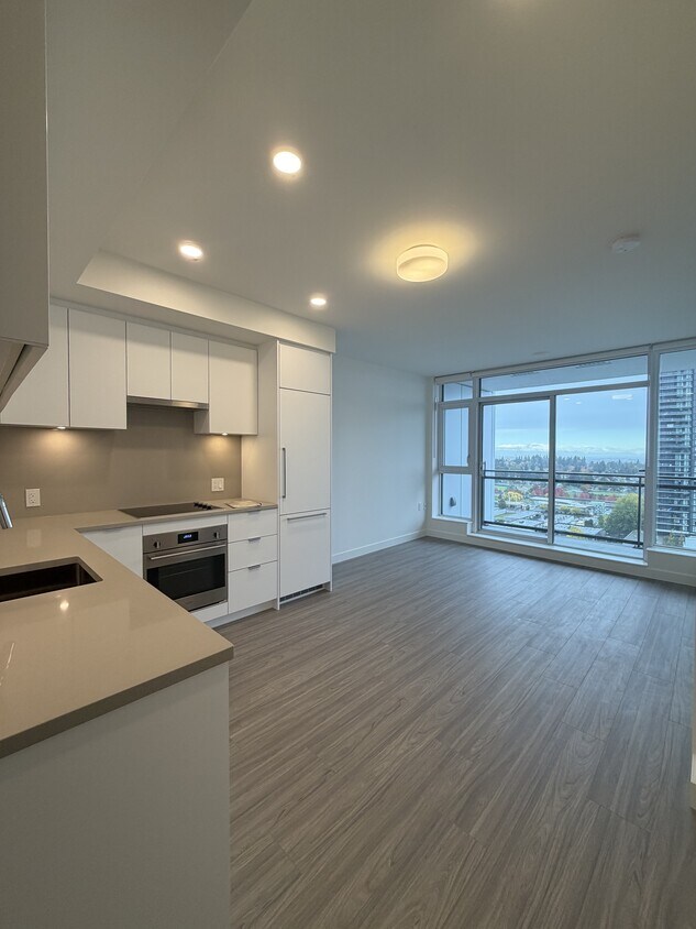 Primary Photo - 13675-1107A 107A Ave