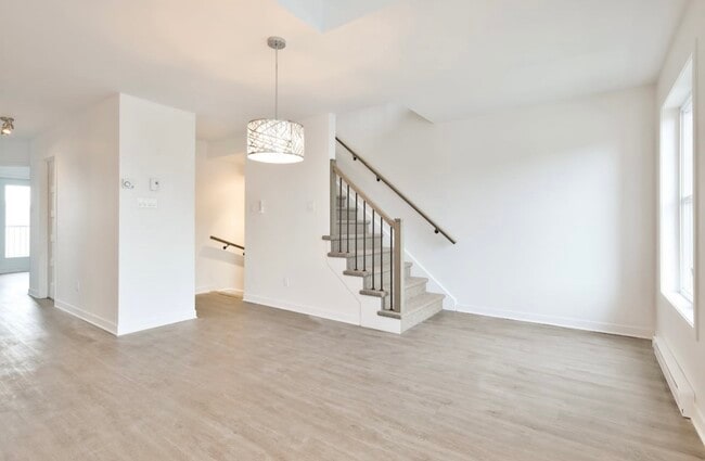 Building Photo - 1169 Rue Du Grand-Pic