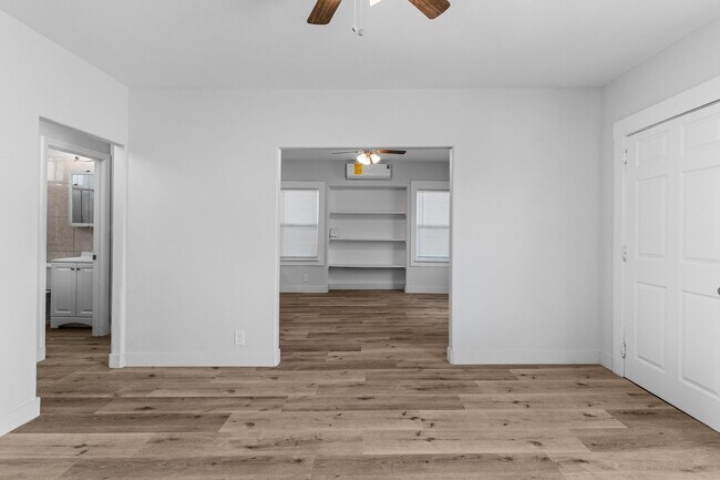 Foto del edificio - 565 W 15th St