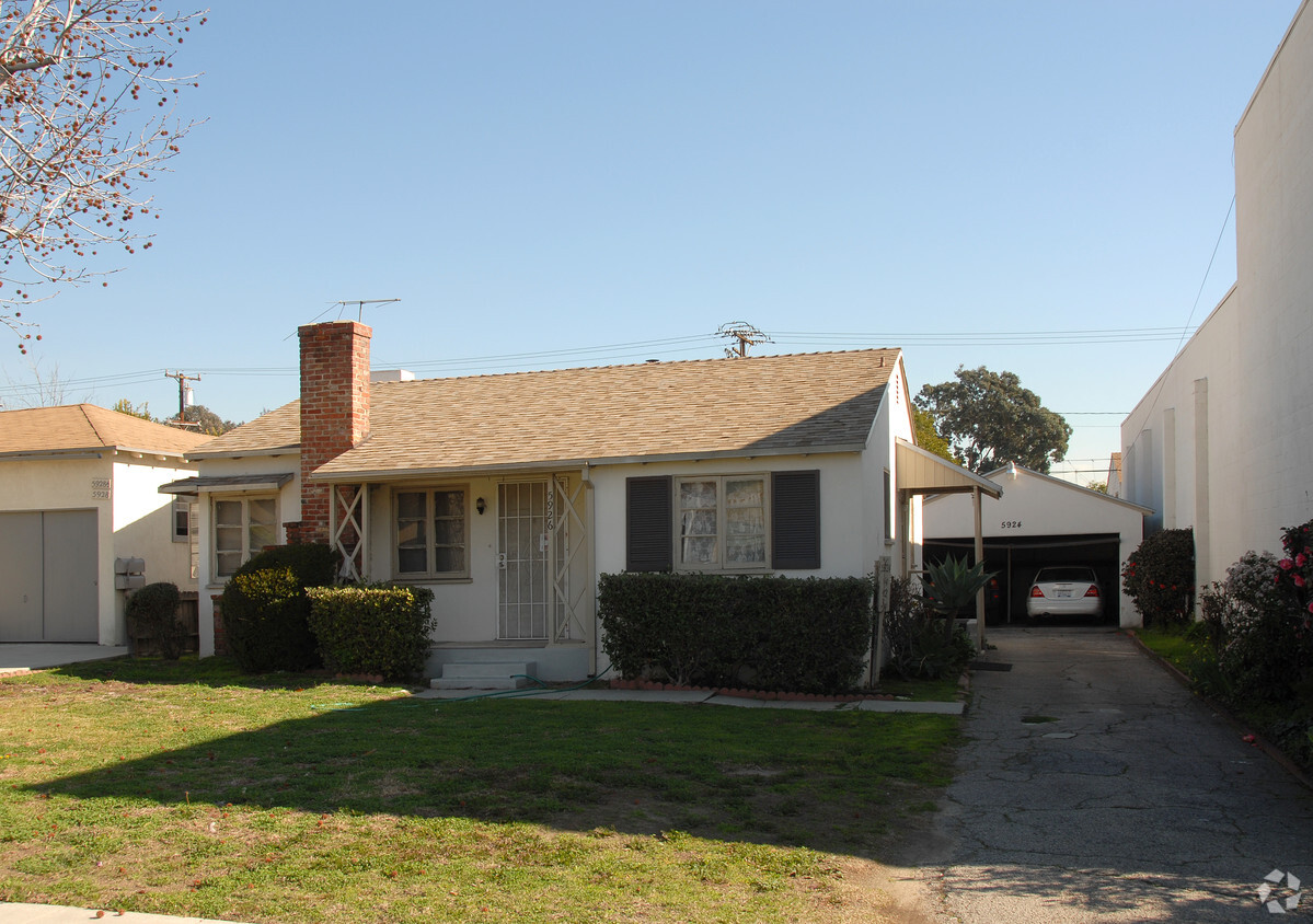 Primary Photo - 5924-5926 Cloverly Ave