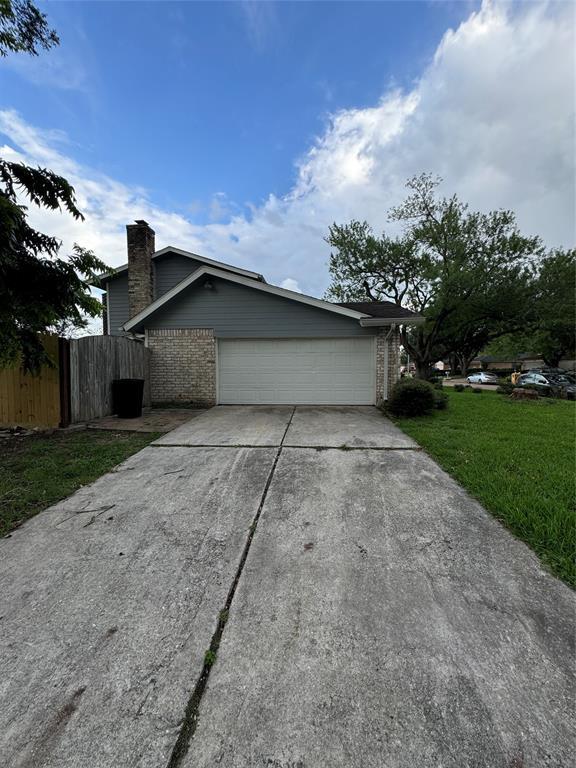 Building Photo - 8630 Rivercross Rd