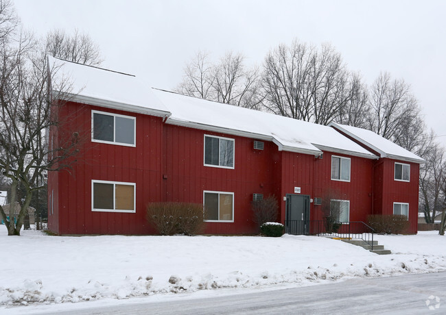 Building Photo - Compass West Estates