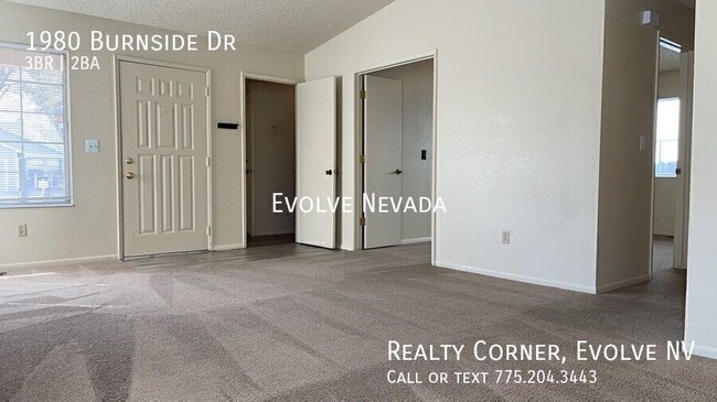 Foto del edificio - 1980 Burnside Dr