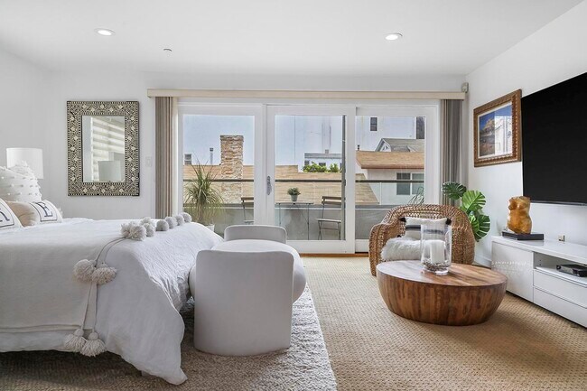 Foto del edificio - 4715 Ocean Front Walk