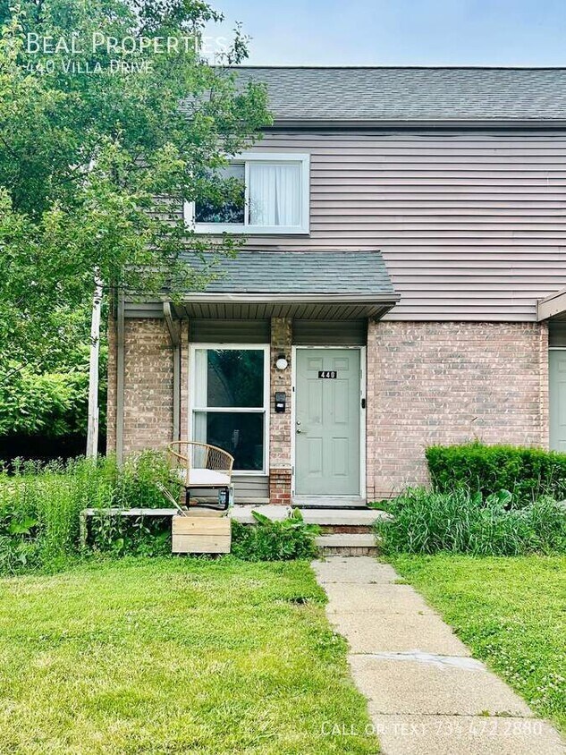 Primary Photo - 440 Villa Dr