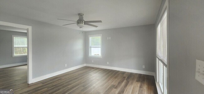 Foto del edificio - 2467 Smith Rd