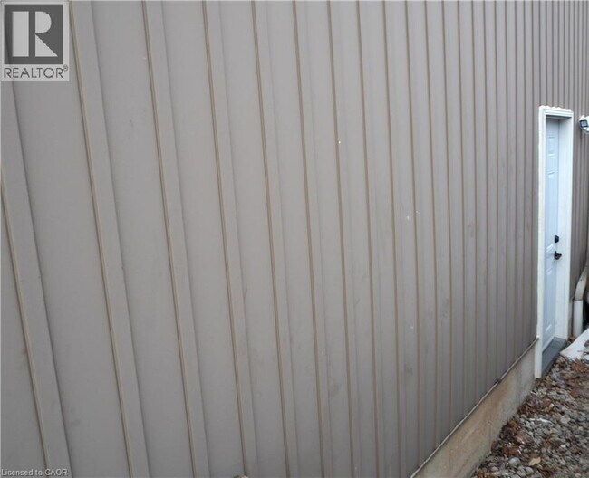 Photo du bâtiment - 8 Knowles St