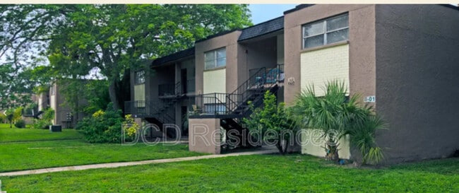 Foto del edificio - 5503 Forest Haven Cir