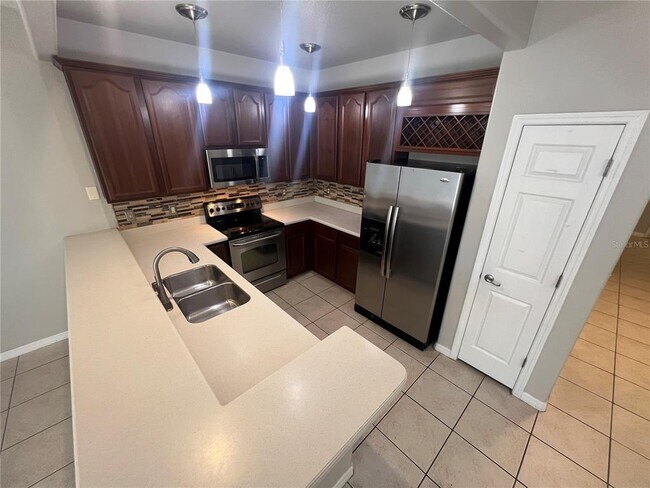 Building Photo - 6854 47th Way N