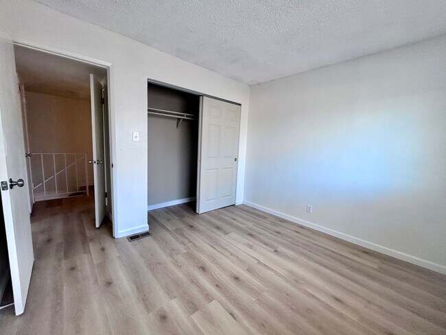 Building Photo - 50 Nedra Ct