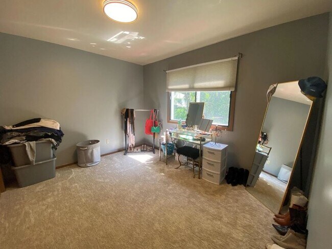 Dormitorio número 2 - 2713 Adams Ave