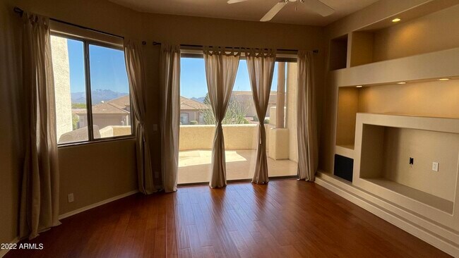 Building Photo - 12836 Mountainside Dr