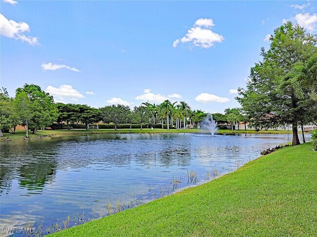 Foto del edificio - 15460 Bellamar Cir
