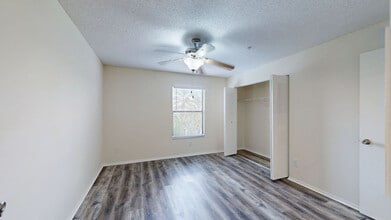 Interior Photo - Inlet Bay at Gateway