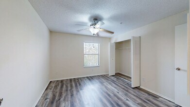 Interior Photo - Inlet Bay at Gateway