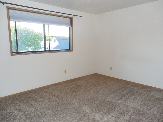 Master Bed - 1507 Fetters Loop