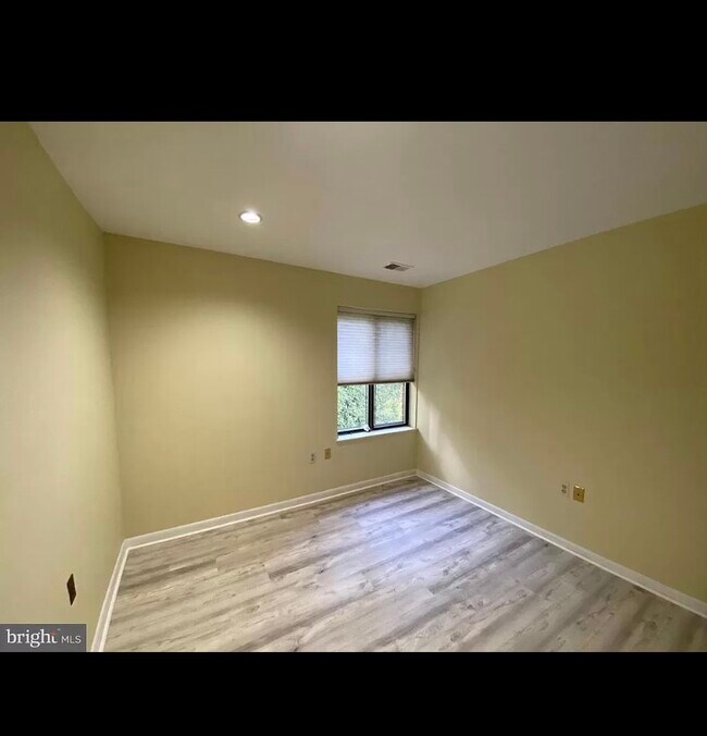 Building Photo - 1704 Mt Washington Ct